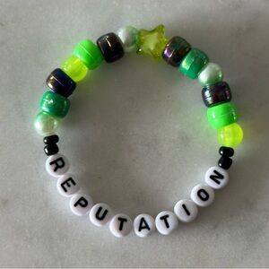 Taylor Swift Friendship Bracelet